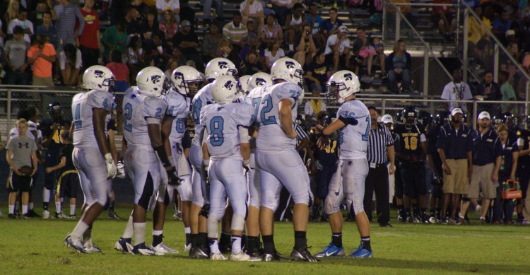 Centennial-Clarksville NE-huddle-offense