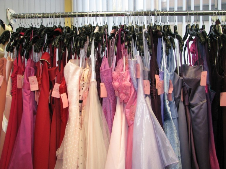 Prom dress shops in clearance brentwood