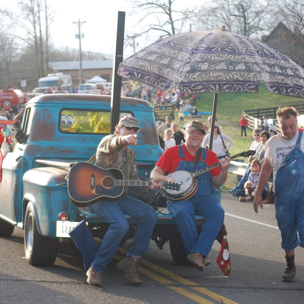 Scene Around Town Leiper's Fork Christmas Parade Williamson Source