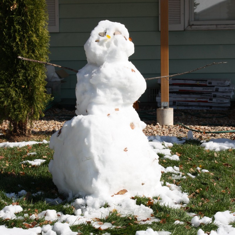 melting-snowman
