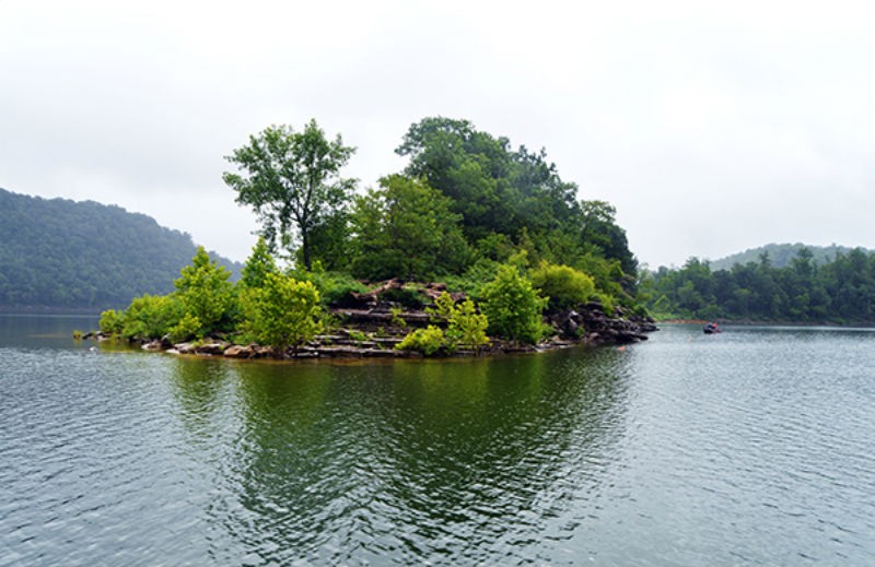 center hill lake