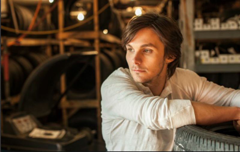 Charlie Worsham