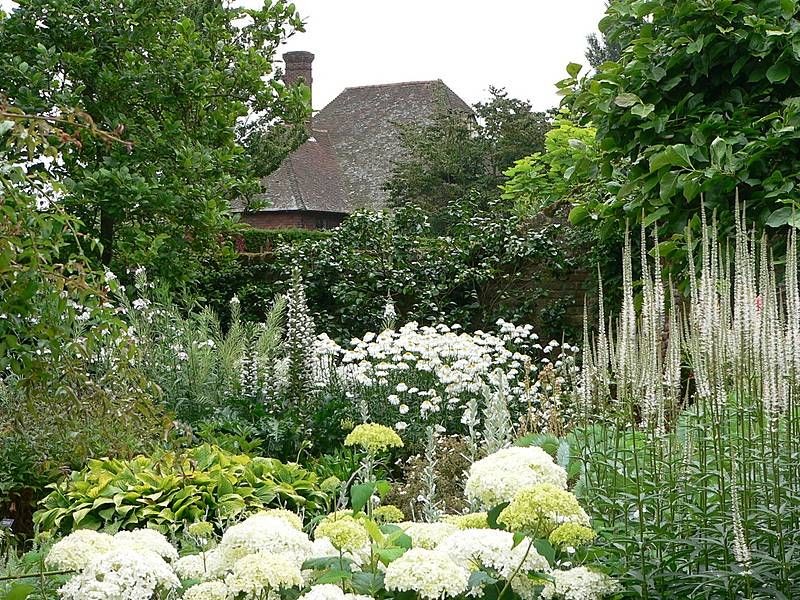 sissinghurst garden