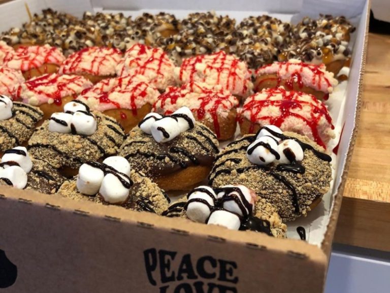 hippie-inspired-donut-shop-to-open-in-brentwood-williamson-source