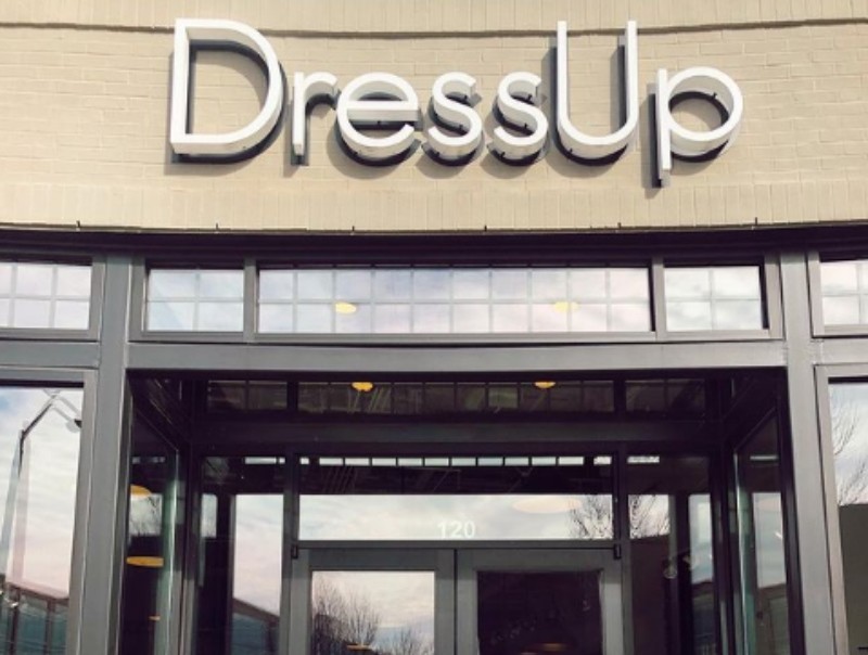 dress up clothing store
