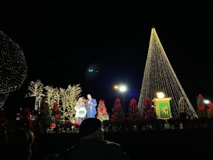 Opryland Tree Lighting
