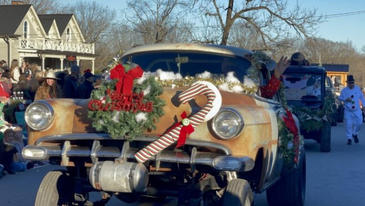 Leipers Fork Christmas Parade 2021