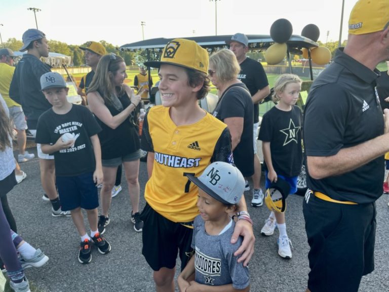 PHOTOS Home Parade for Nolensville Little League Team