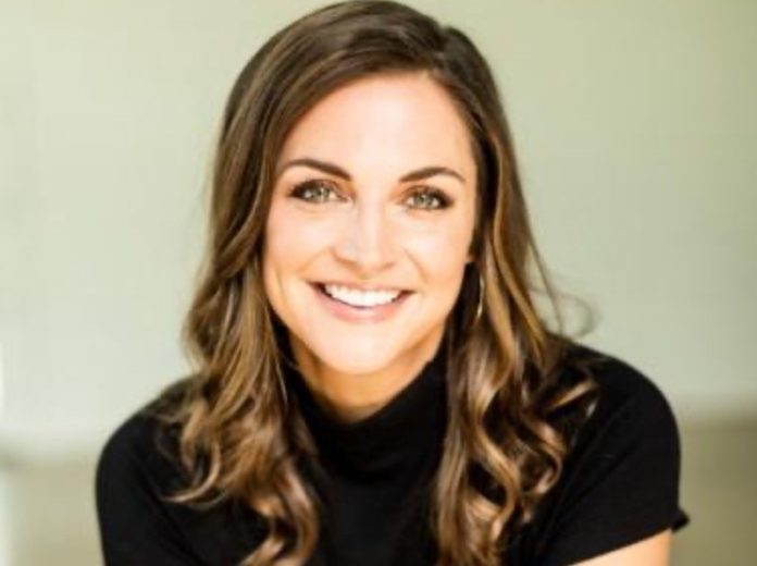 Paula Farris