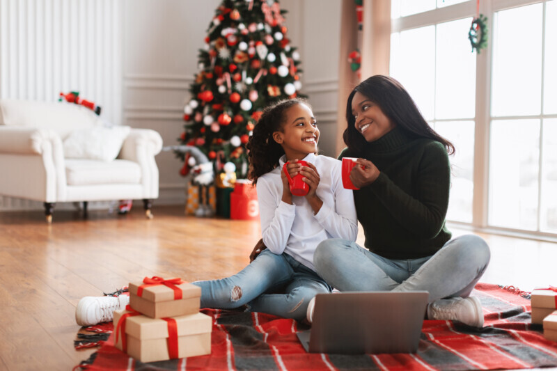 Fiber Internet: Bringing Families Together For the Holidays