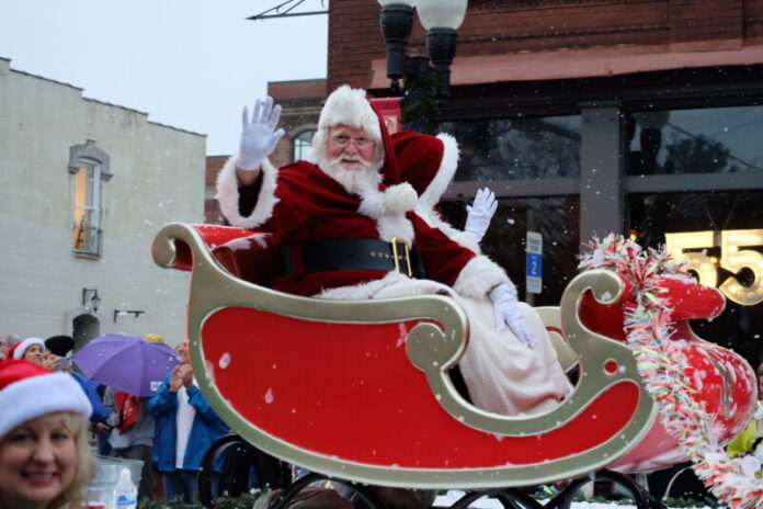 Photos: 2023 Franklin Christmas Parade - Williamson Source