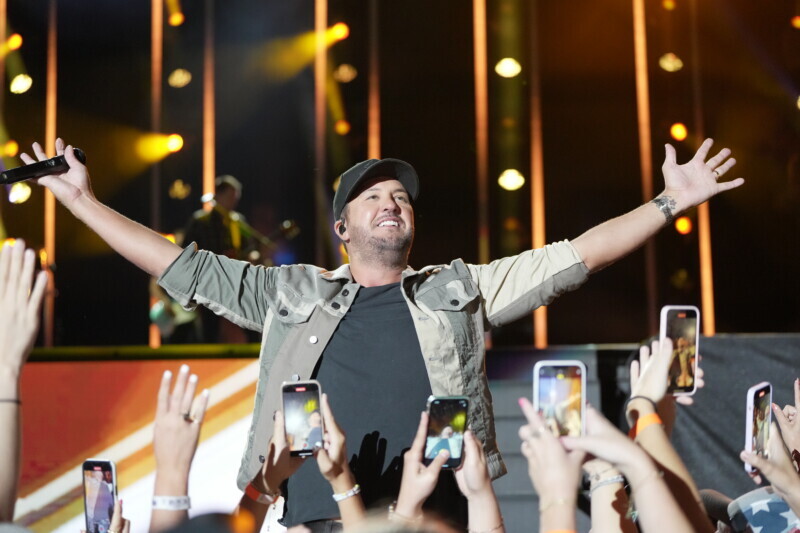 CMA Fest Lineup Is Released- See Where Your Favorite Artists Perform ...