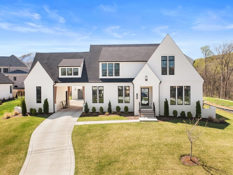  Luxury homes in Brentwood
