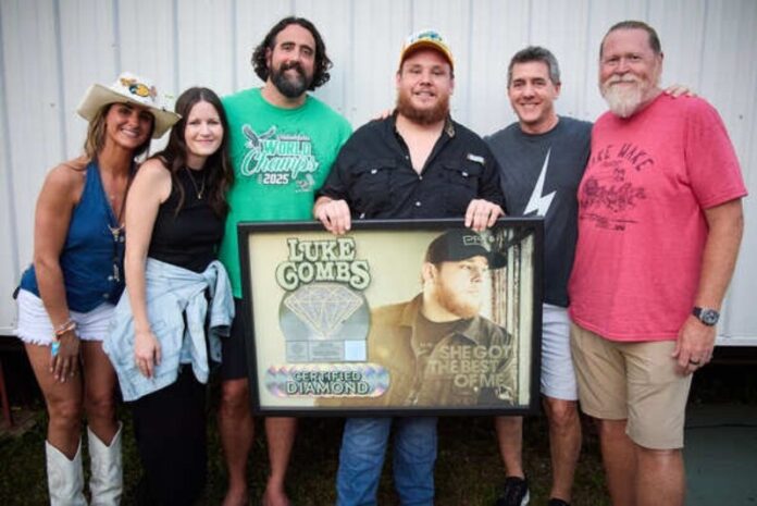 Luke Combs by David Bergman-54-2
