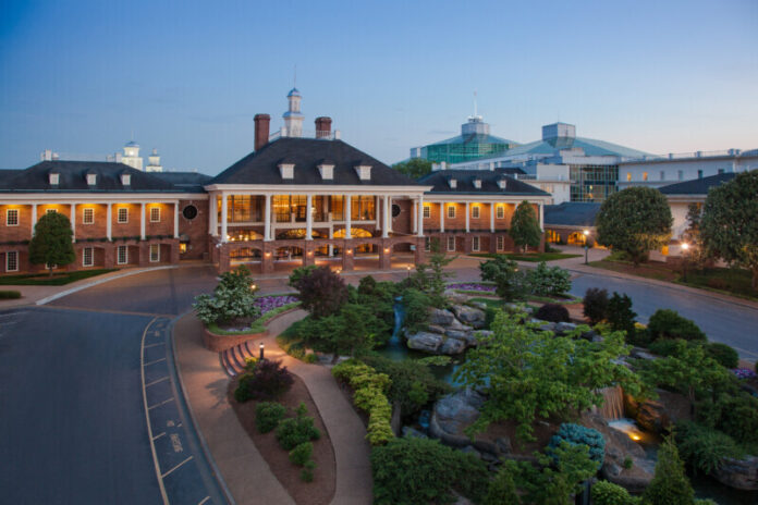 Gaylord-Opryland-Resort-exterior-2
