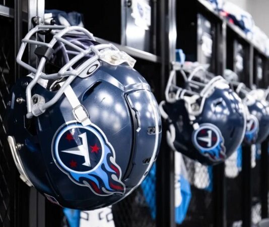 Titans Beat Browns 31-29 in Snowy Cleveland