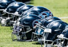 Titans Re-Sign Long Snapper Morgan Cox to One-Year Deal