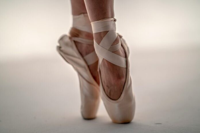 Ballet nihal-demirci-UYG1U5wj3Tk-unsplash