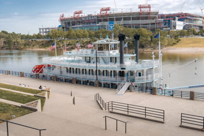 Nashville Riverboat 0897