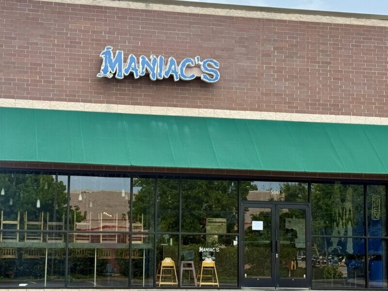 Maniac's Extends Closing Date After Fryer Issues